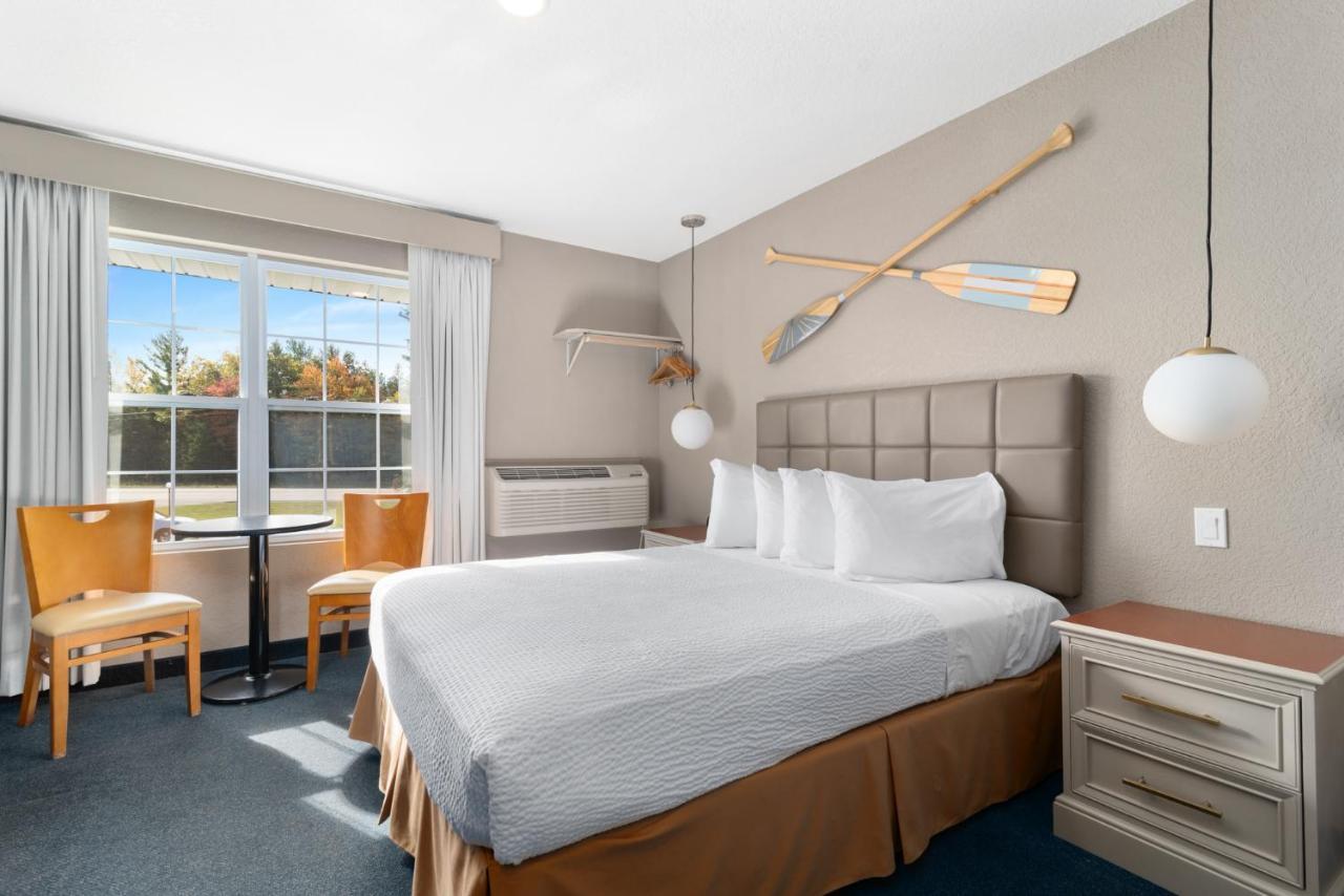 Clearwater Lakeshore Motel Mackinaw City Buitenkant foto