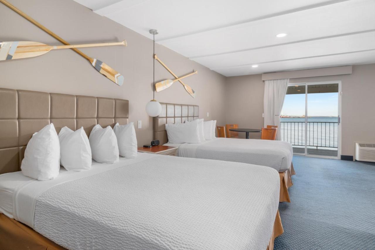 Clearwater Lakeshore Motel Mackinaw City Buitenkant foto